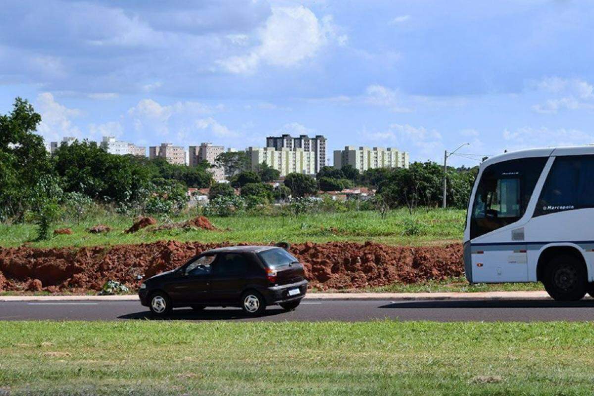 O local previsto para a construção fica na rua Manoel de Souza, no bairro São Rafael, em duas áreas institucionais do loteamento Costa