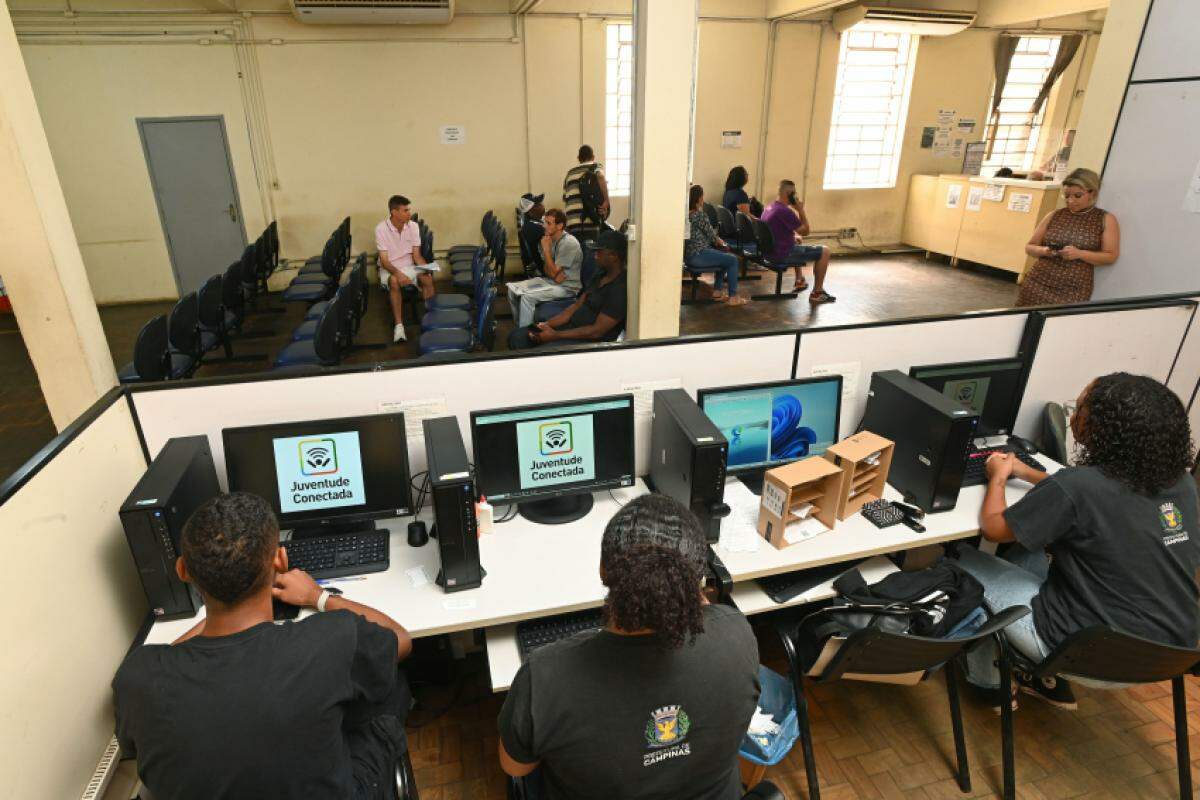 Os candidatos também podem utilizar o site do CPAT para acessar o chat online e tirar dúvidas