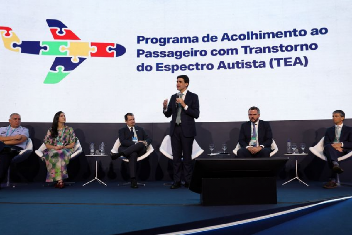 Ministro de Portos e Aeroportos (MPor), Sílvio Costa Filho, no lançamento do Programa de Acolhimento ao Passageiro com Transtorno do Espectro Autista