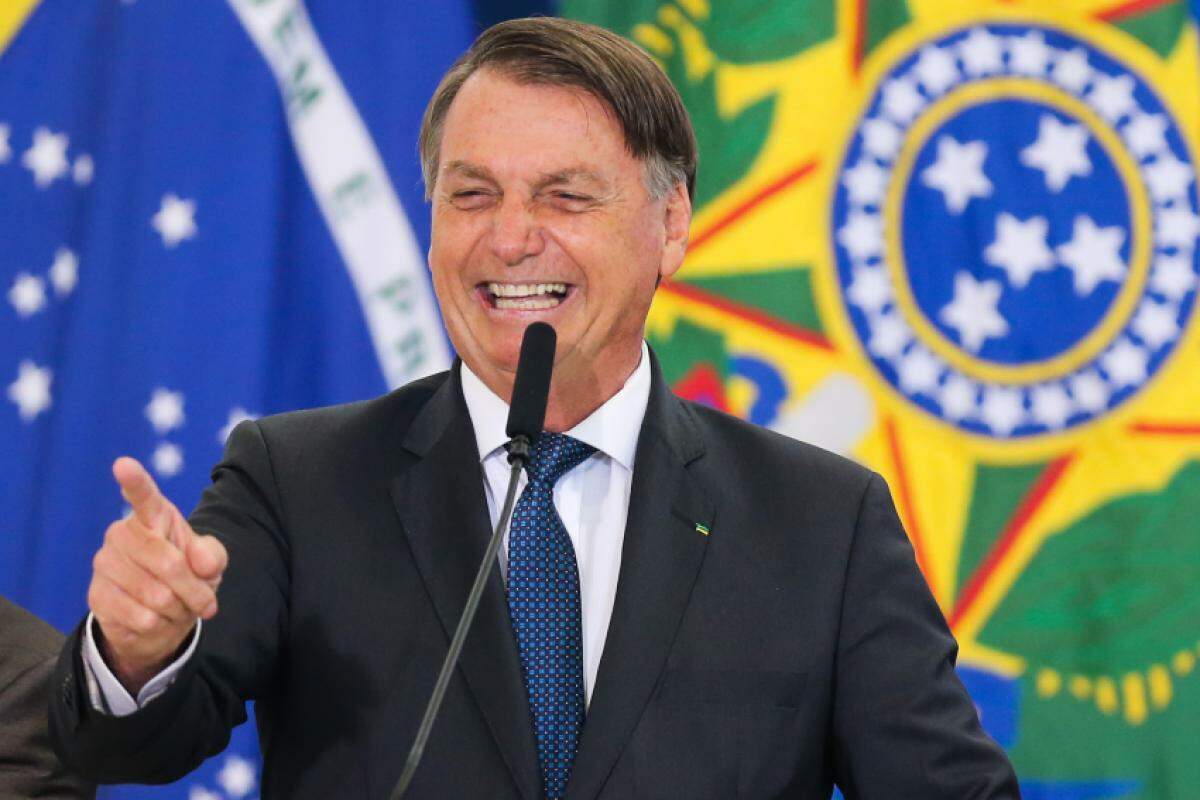 'Se eu devesse alguma coisa, estaria nos Estados Unidos, não teria voltado', falou Bolsonaro.