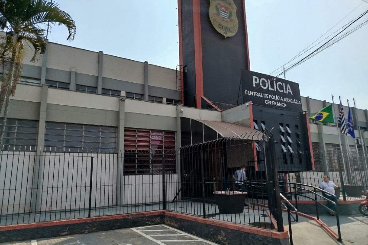 O operador de caixa compareceu até a CPJ para registrar a ocorrência