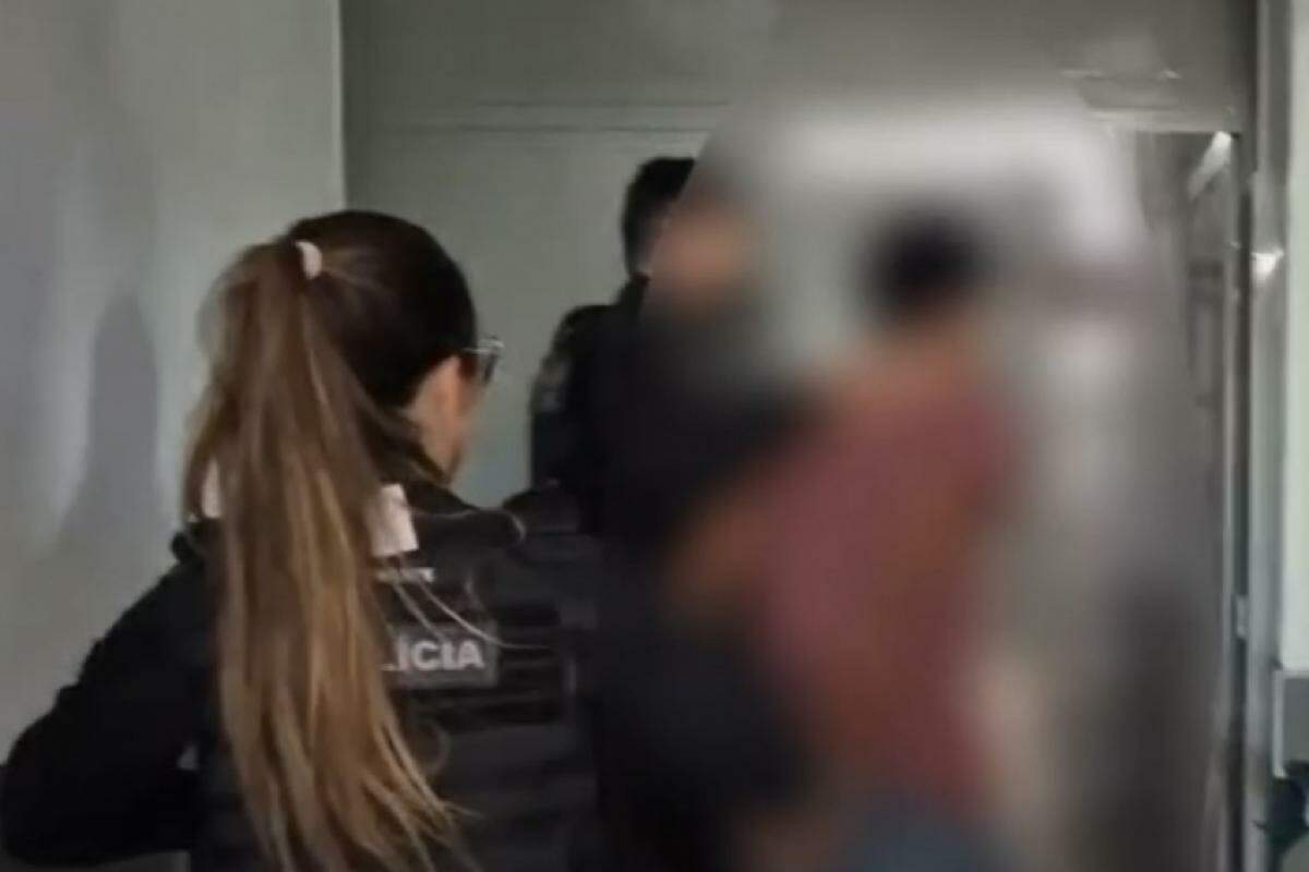 Suspeito de esconder corpo de professor em freezer é preso 