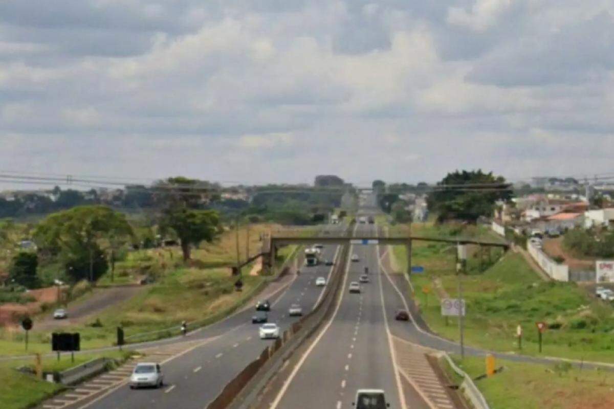 Rodovias podem apresentar condições adversas e exigir mais atenção de motoristas durante chuvas