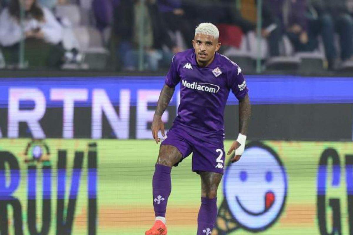 O lateral Dodô, da Fiorentina, nasceu em Taubaté