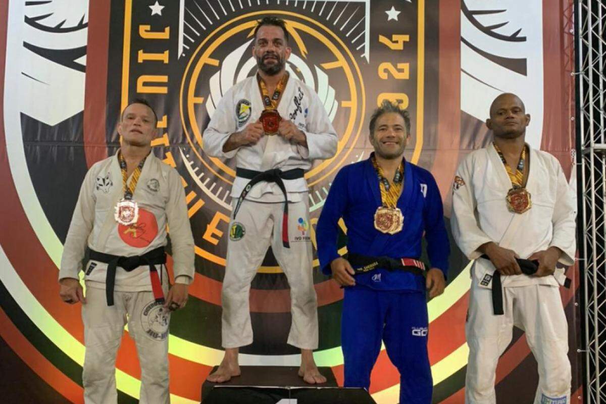 Ivo Pedon conquistou o primeiro lugar na categoria Master, faixa preta, peso cruzador 