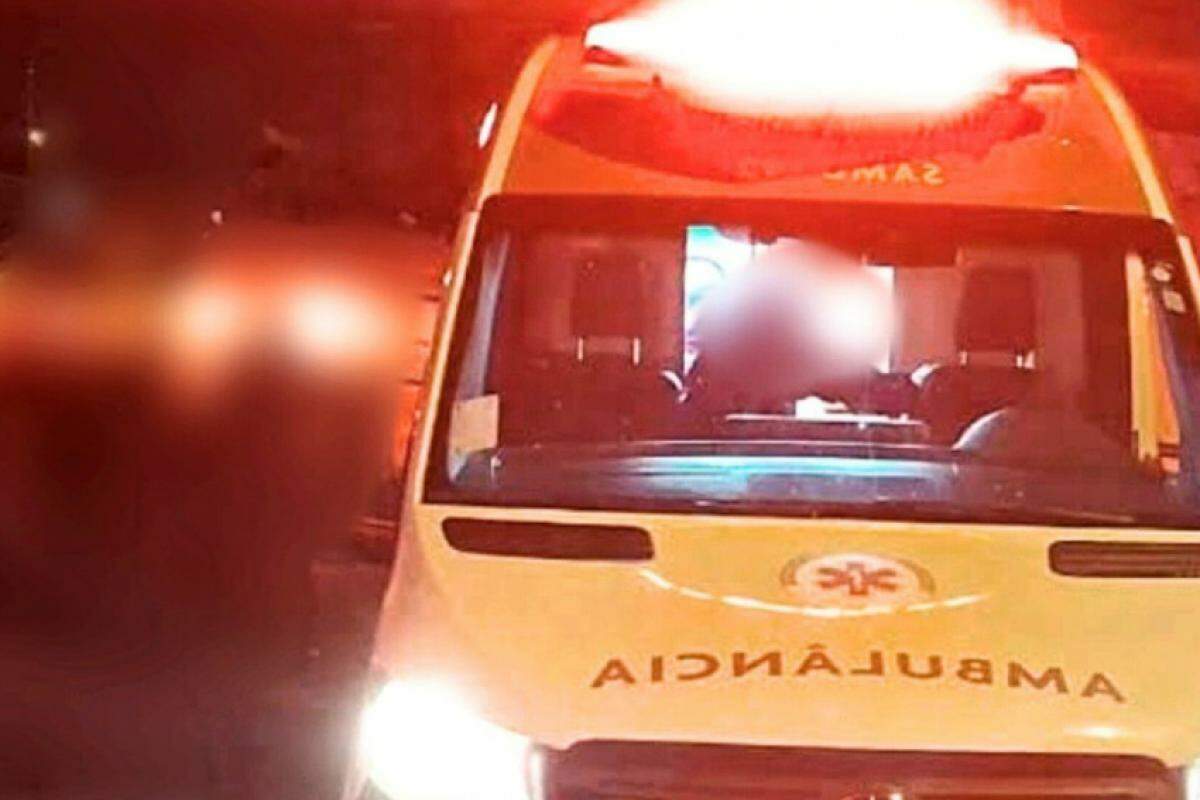 Populares ajudaram a socorrer a vítima, que morreu na UPA