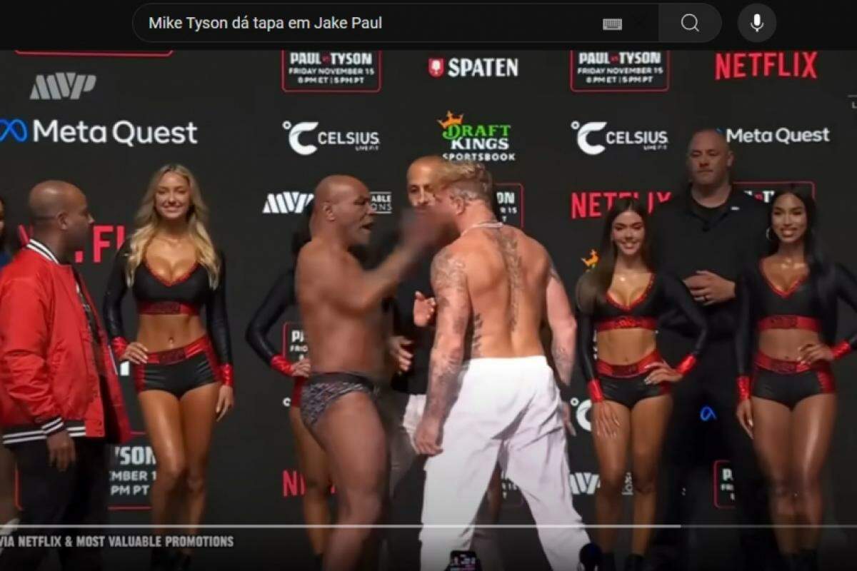 Mike Tyson dá um tapa no rosto de Jake Paul