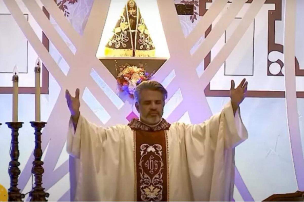 Padre Fabio Marsaro de Paula, de 52 anos: envolvido em polêmica