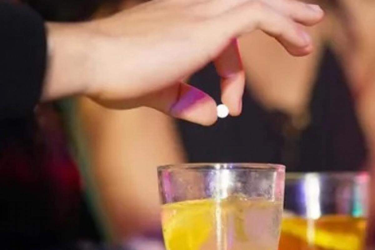 Caso teria começado em um bar na Ândromeda