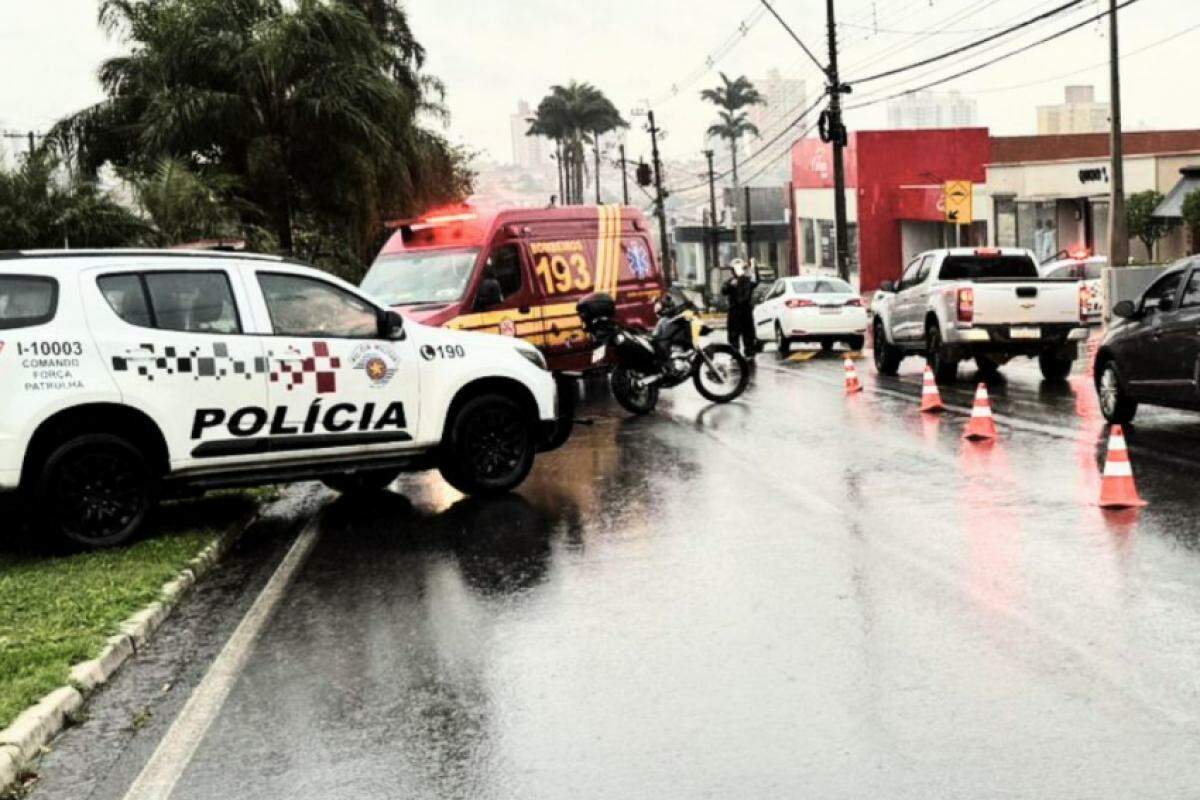 O acidente fatal aconteceu na avenida Cássio Paschoal Padovani 