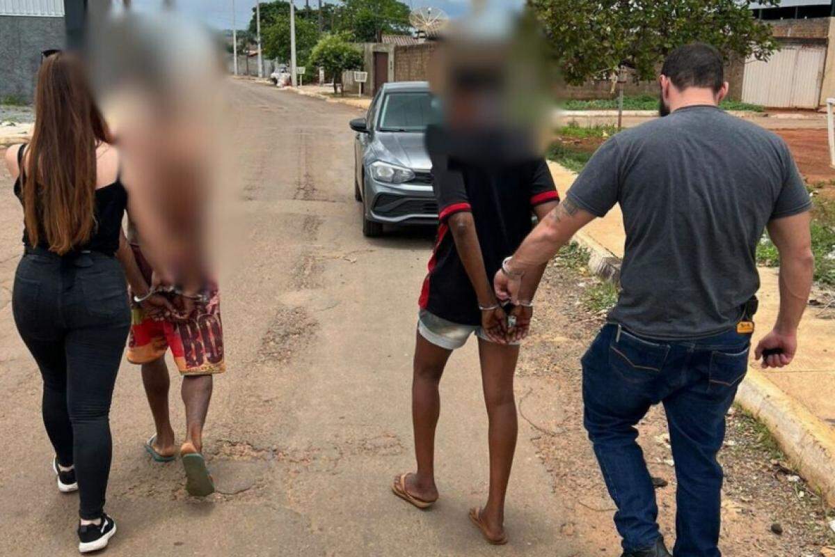  O agressor estava armado com o facão e a parceira com a enxada.