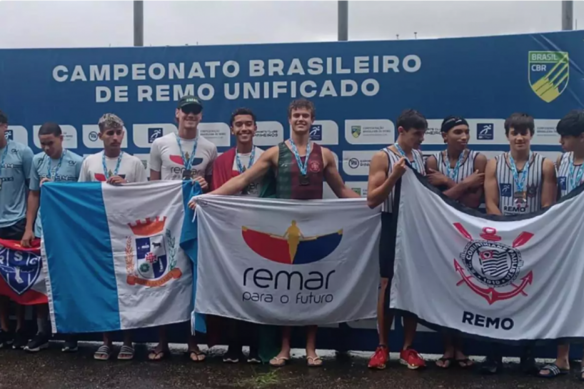  A maioria das vítimas era de adolescentes de um time de remo de Pelotas (RS).