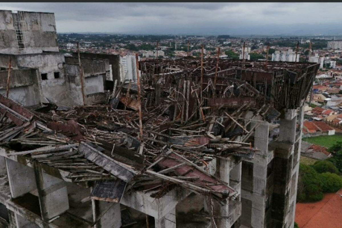 Prédio abandonado em Taubaté