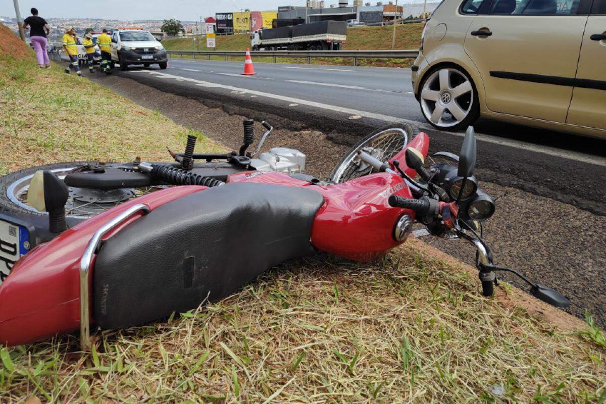 Motociclista foi socorrido consciente 