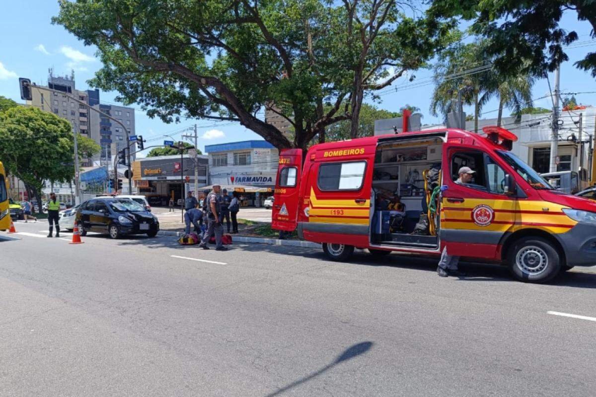 O Corpo de Bombeiros foi acionado e socorreu as vítimas ao hospital