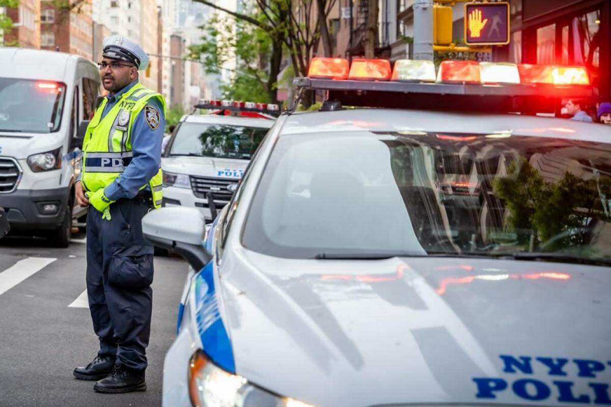 O suspeito foi detido após um taxista presenciar o ataque e avisar a polícia.