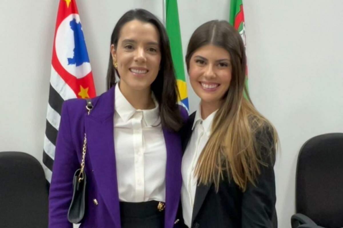 Raphaela Lemos Lopes e Maiara Tangerina, do Jurídico por Elas lembram que é importante que mulheres denunciem e persistam na denúncia