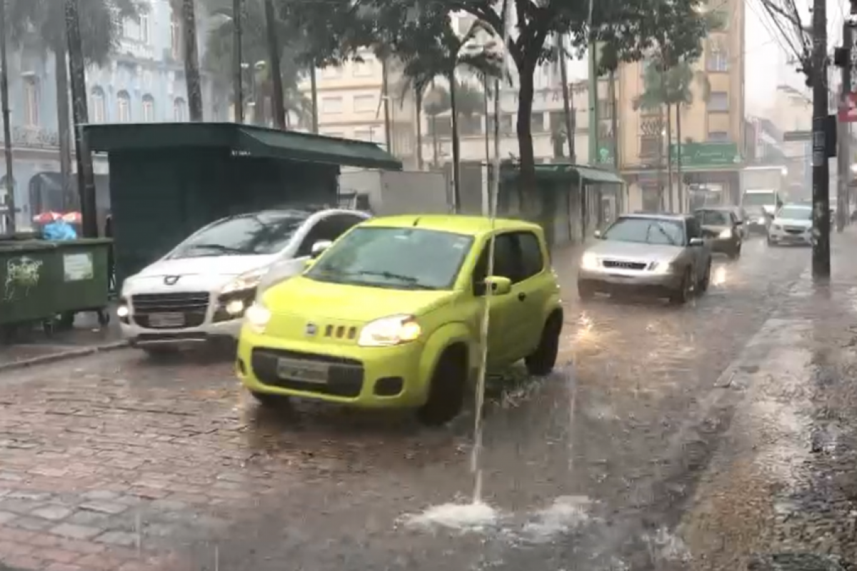 As chuvas vão começaram no último final de semana e devem persistir com intensidade variada até sexta-feira