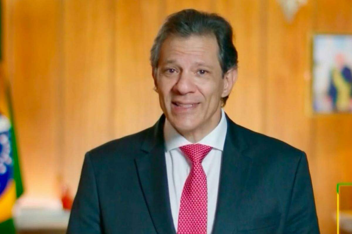 Fernando Haddad, ministro da Fazenda, fez um pronunciamento em cadeia de rádio e televisão na noite desta quarta-feira (27) 