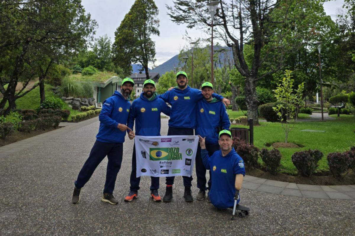 A equipe piracicabana festeja o título conquistado no Chile