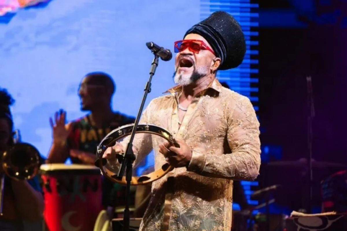 Show do Carlinhos Brown será neste sábado no Sesc Franca