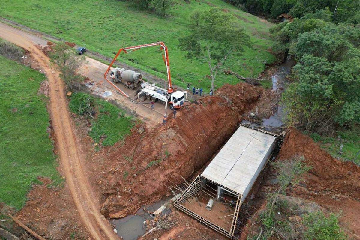 Nova ponte na vicinal Manoel Carrijo, em Cristais Paulista, tem entrega prevista em 15 dias