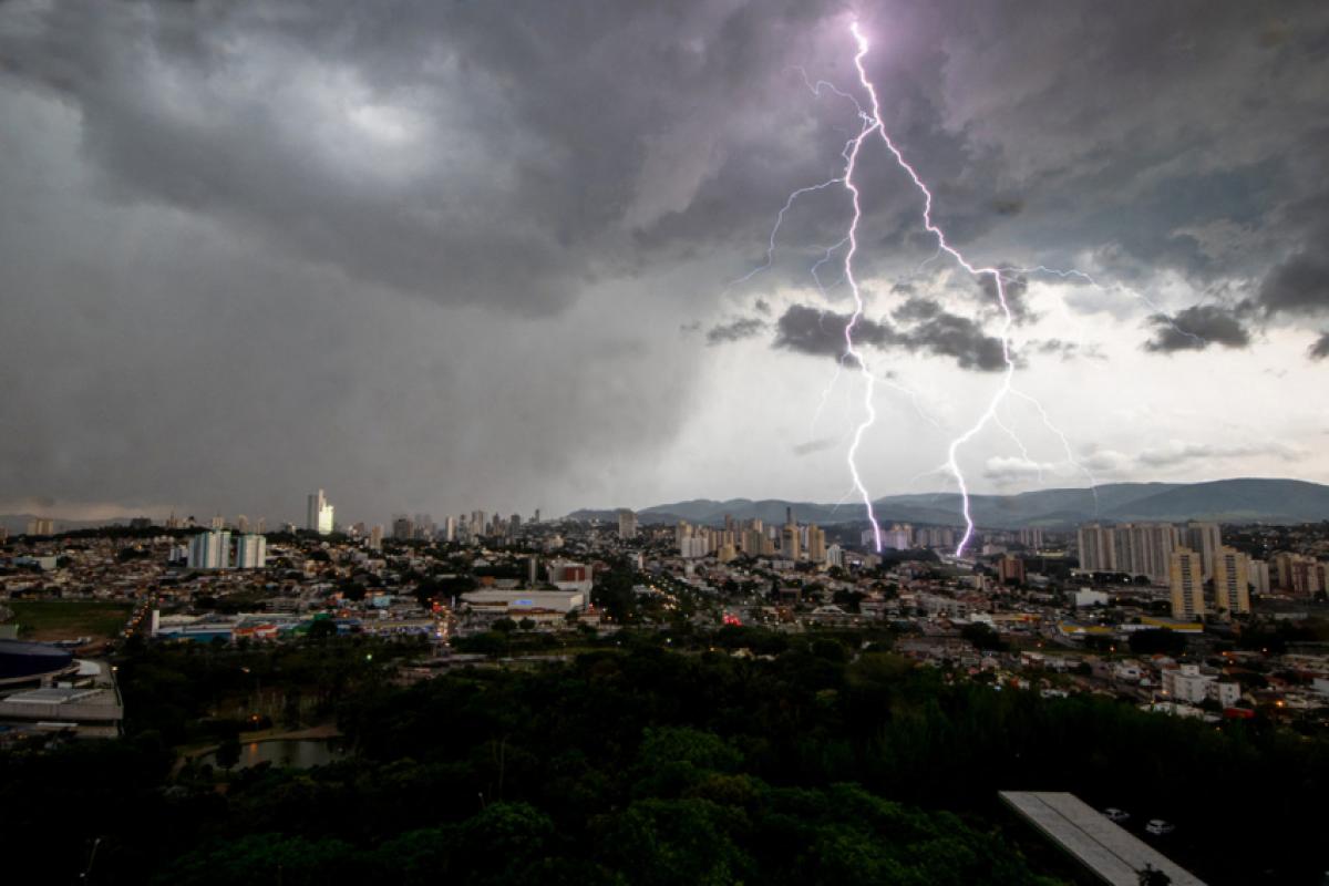 Ocorre em Jundiaí, até março de 2025, a Operação Chuvas de Verão