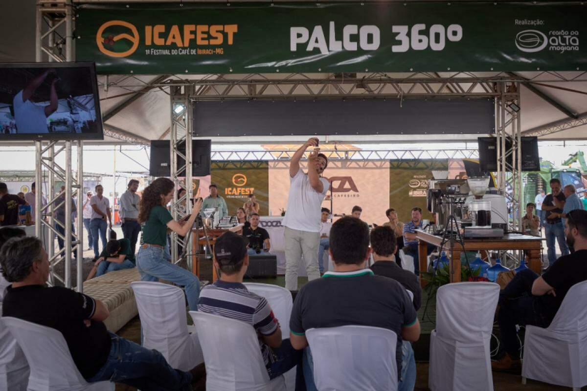 Evento reúne interessados na produção e na indústria cafeeira