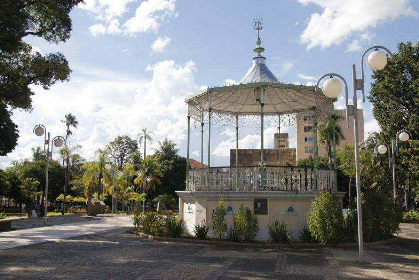 O ato, com a participação de egressos do BNC, está programado para começar às 10h, em frente ao BB da Praça Rui Barbosa, em Bauru