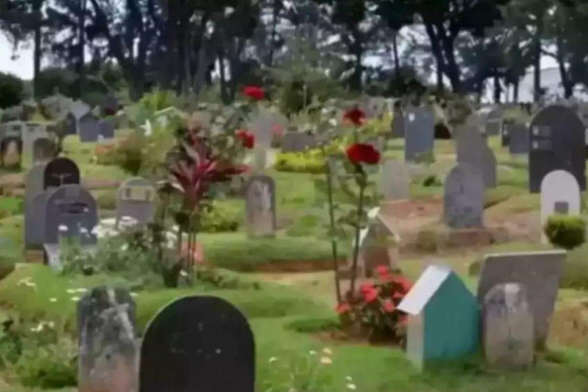 Túmulos do Cemitério Santo Agostinho, em Franca