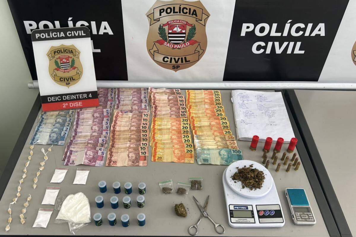 Material apreendido pela Polícia Civil