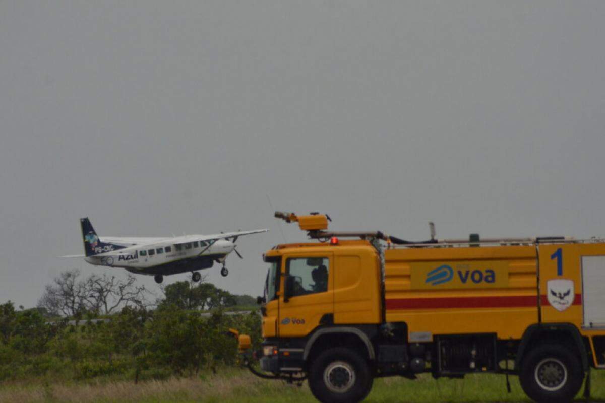 Aeronave Cessna Grand Caravan em operação no Aeroporto Estadual 'Tenente Lund Presotto', em Franca, durante retomada dos voos comerciais