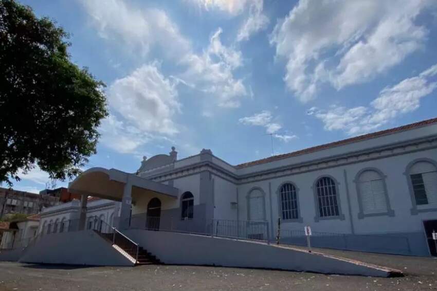 Vítima deu entrada no Pronto-Socorro (PS) da Santa Casa de Bariri com queimaduras de segundo e de terceiro graus em cerca de 40% do corpo