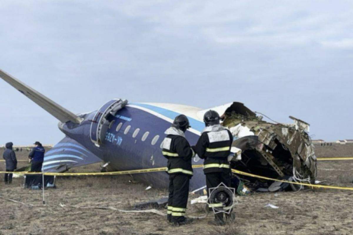 Avião foi derrubado no Cazaquistão