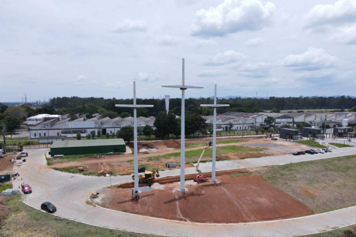 Igreja da Cidade inaugura Praça das Cruzes do Calvário, em SJC