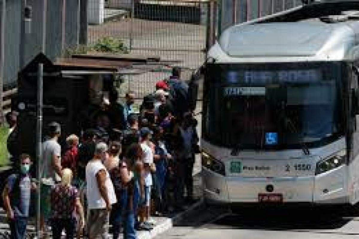 A prefeitura tem prazo até a tarde desta segunda-feira (30) para prestar os esclarecimentos. 