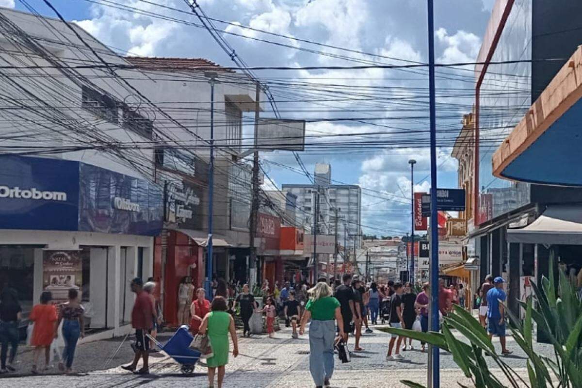 Quem foi ao Centro de Franca nesta segunda-feira enfrentou um intenso movimento