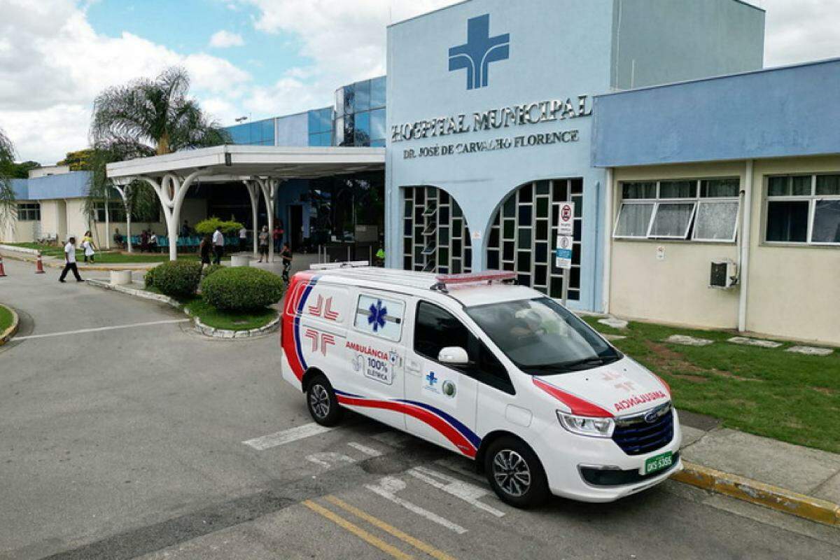 Homem baleado está internado no Hospital Municipal de São José