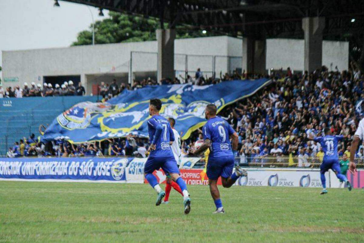 Torcida do São José no Martins Pereira