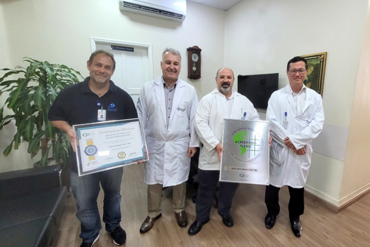 Dr. Frederico Michelino, Dr. Gustavo Fraga, Dr. Wladimir Santos Ferreira e Dr. Marcelo Okamura