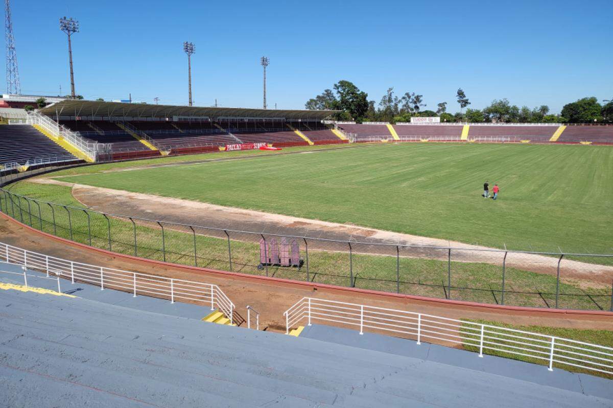 Imagens de hoje do novo gramado entregue e pronto para uso