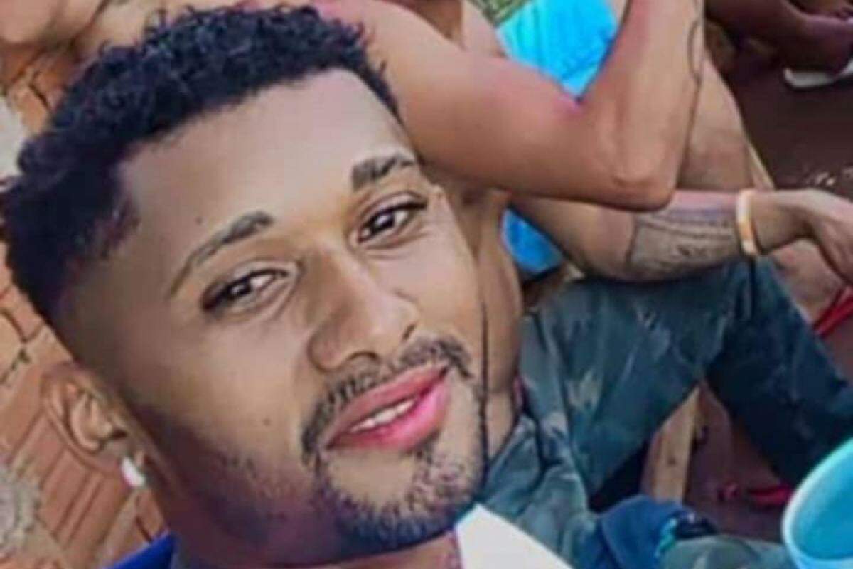 Denilson Gabriel Melanio Ferreira, de 23 anos, morreu após dar entrada no hospital