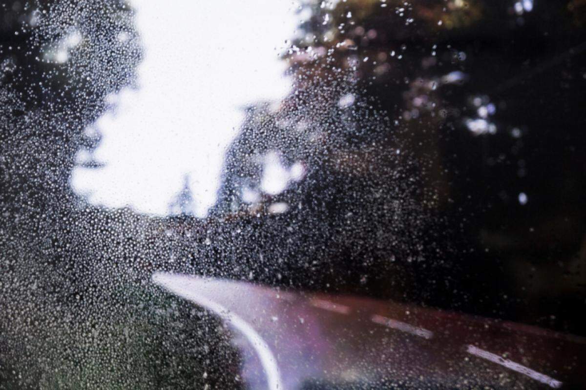 Alerta para tempestade e chuva intensa continua; previsão indica chuva até, pelo menos, sábado