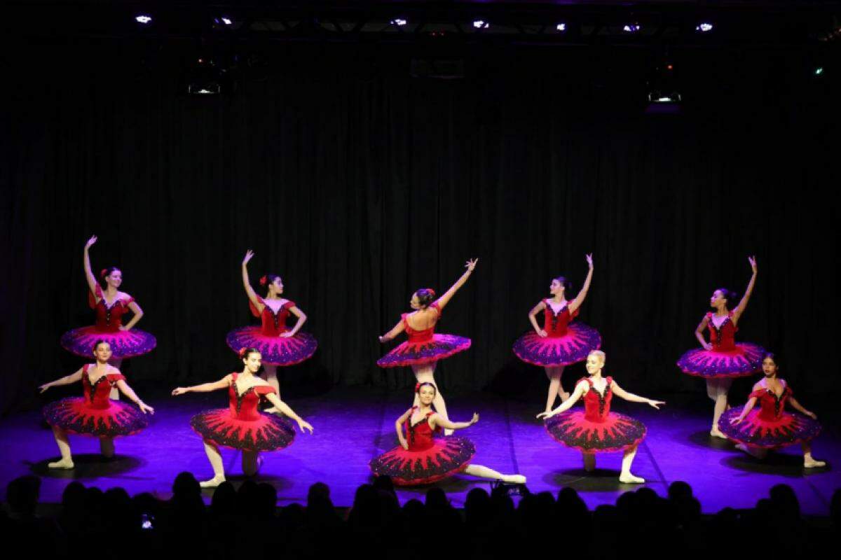 Uma das apresentações do Festival de Dança Giracorpo