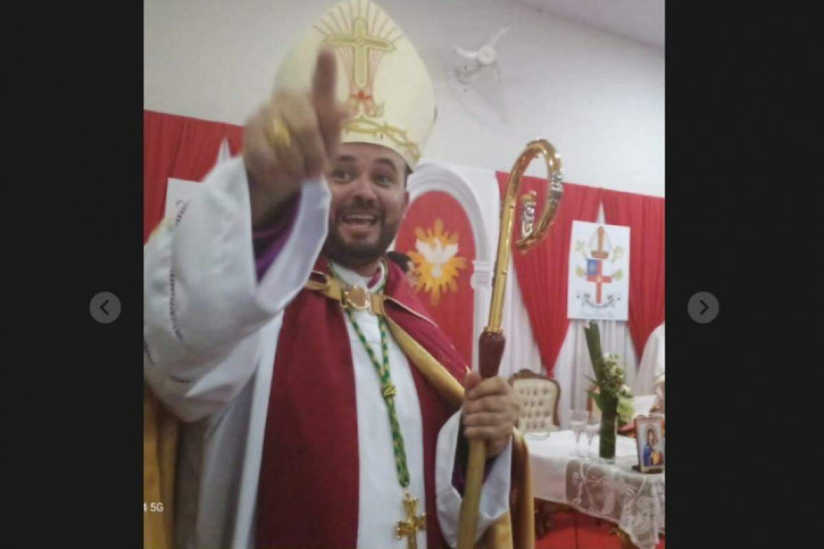 Dom Léo Assis durante a ordenação episcopal em São José