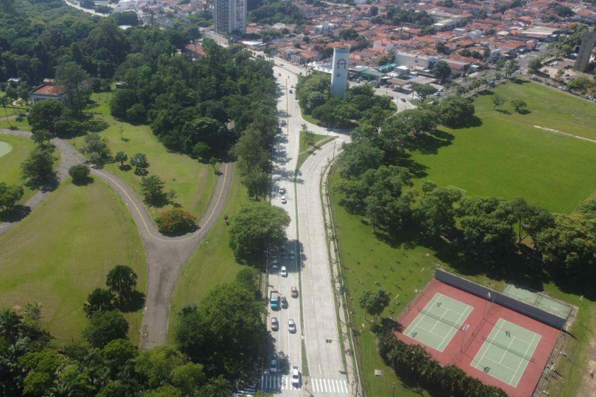 A avenida Pádua Dias, no bairro Vila Independência, recebeu concreto a partir da avenida Carlos Botelho até a rodovia Luiz de Queiroz