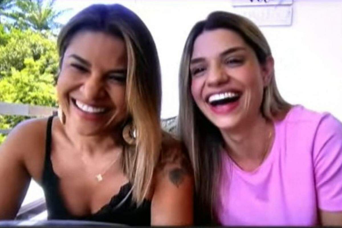 Paula e Nicole em entrevista 