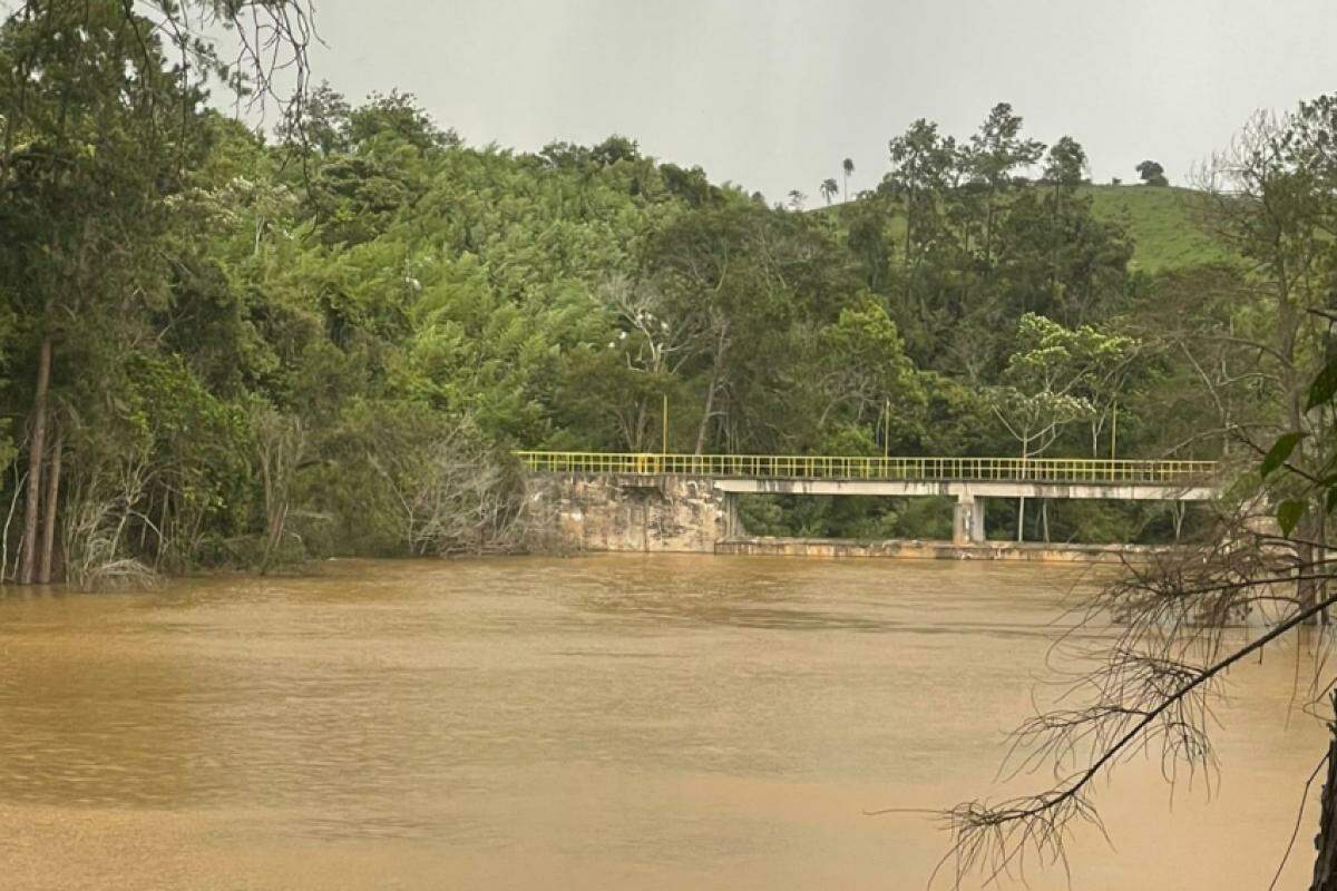 Nível da  Barragem dos Motas, em Guaratinguetá