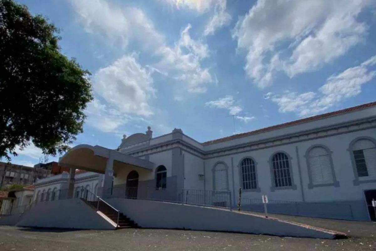 Mulher foi socorrida e levada ao Pronto-Socorro (PS) da Santa Casa, onde passou por exames e foi medicada