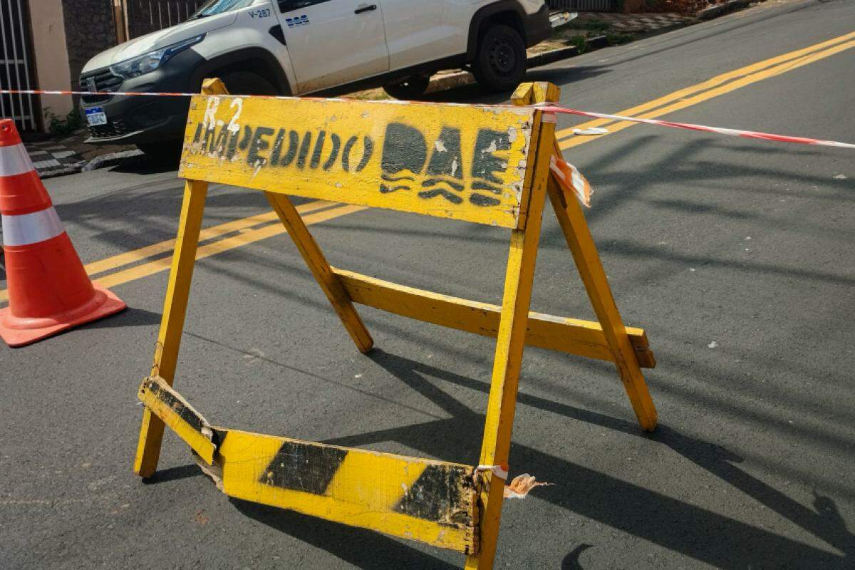 Para os serviços será necessario interditar meia pista, uma vez que a calçada permanecerá obstruída durante as obras